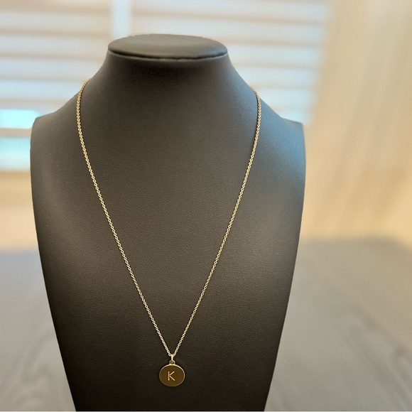 Kate Spade Gold‎ Tone K Initial Pendant Necklace Adjustable Length Chain Dainty - Picture 1 of 4